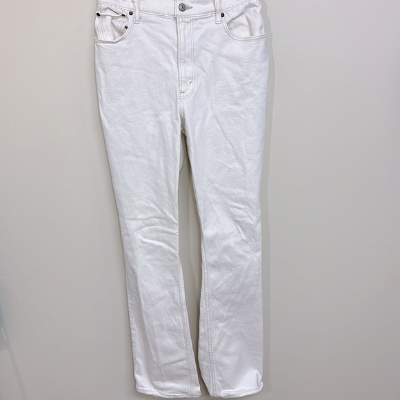 Abercrombie and Fitch The 70's Vintage Flare Ultra High Rise Curve Love White 6L - Picture 4 of 8